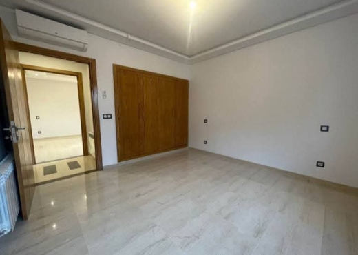 A louer Appart S+3 au Jardins Aouina - Bien immobilier à {"id":23,"country_id":219,"name":"TUNIS","slug":"tunis"} - Image 3 - Sonia Immo - Agence Immobilière Sonia Immo