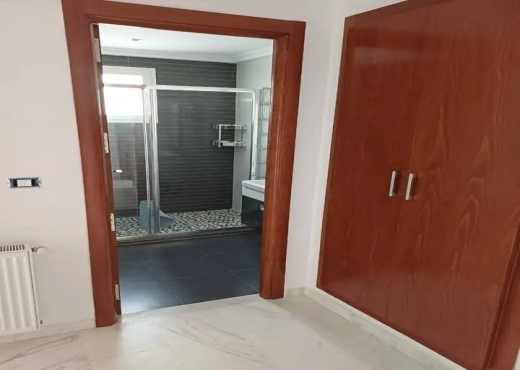 A louer appart S+2 jardins de Carthage - Bien immobilier à {"id":23,"country_id":219,"name":"TUNIS","slug":"tunis"} - Image 4 - Sonia Immo - Agence Immobilière Sonia Immo