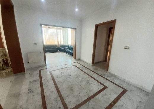 A louer villa S+5 à L'Aouina - Bien immobilier à {"id":23,"country_id":219,"name":"TUNIS","slug":"tunis"} - Image 4 - Sonia Immo - Agence Immobilière Sonia Immo