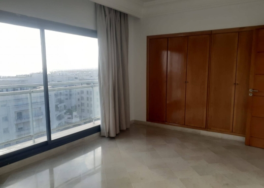 A louer Grand Duplex 250 m²  au Lac 2 - Bien immobilier à {"id":23,"country_id":219,"name":"TUNIS","slug":"tunis"} - Agence Immobilière immo\'in